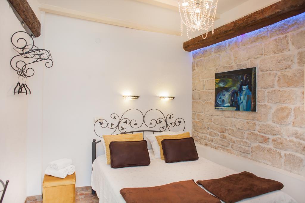 Apartments Laurus Шибеник Экстерьер фото