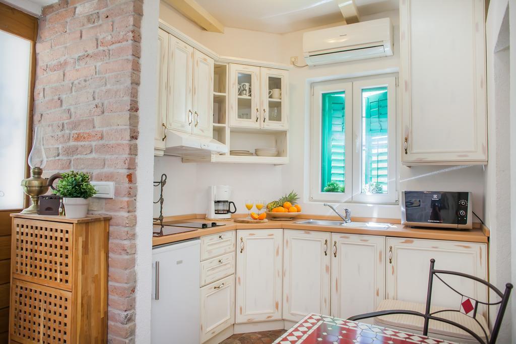 Apartments Laurus Шибеник Экстерьер фото