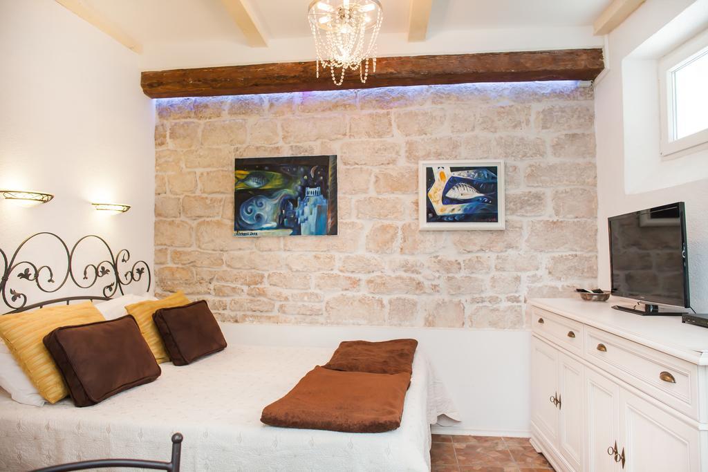 Apartments Laurus Шибеник Экстерьер фото
