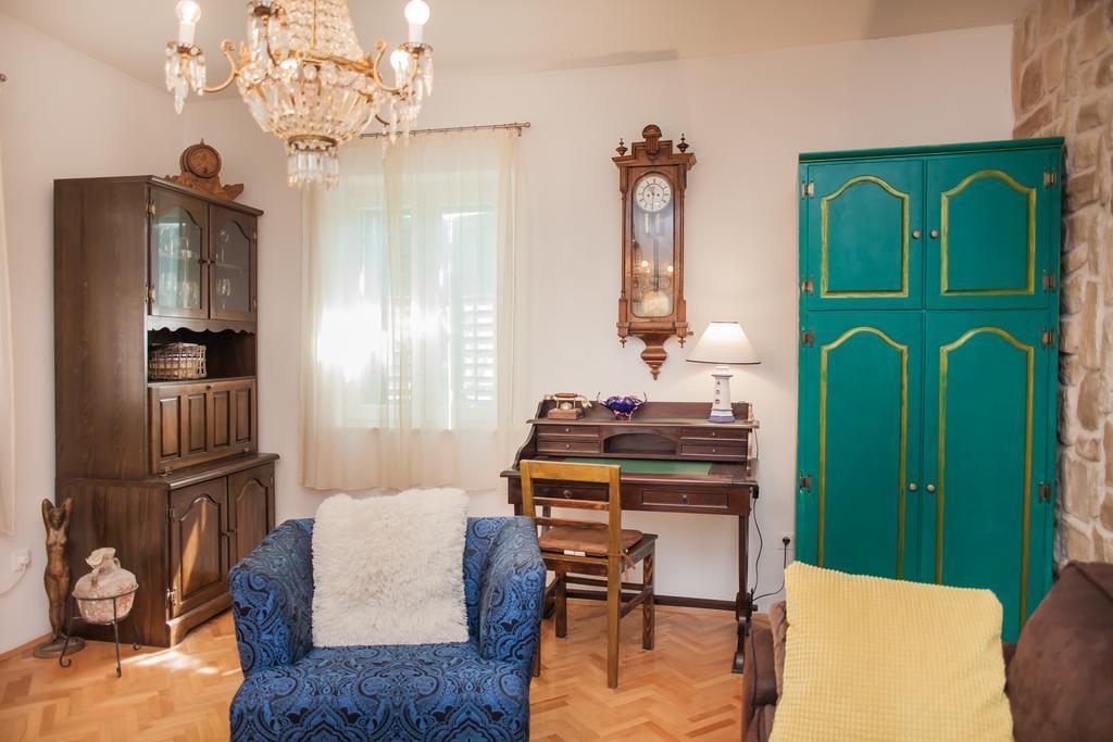 Apartments Laurus Шибеник Экстерьер фото
